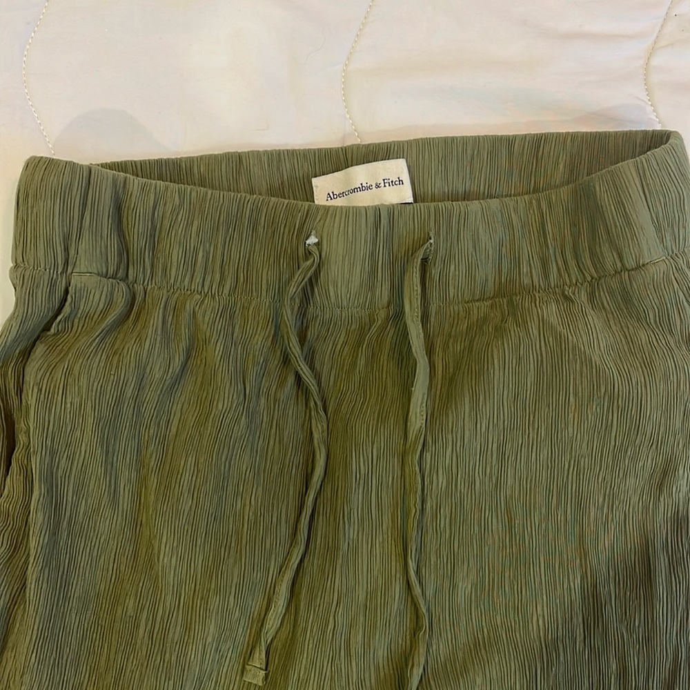 Abercrombie and Fitch pants, green with pockets!